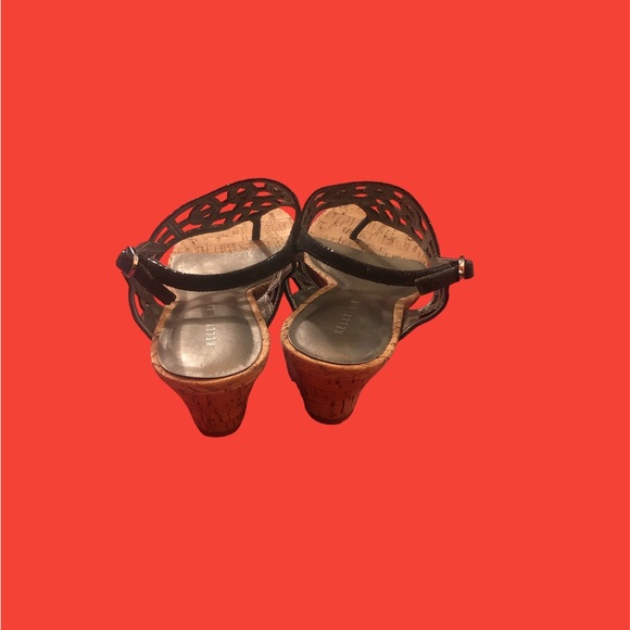 Kelly & Katie Analissa wedge sandals in black. - Picture 2 of 5
